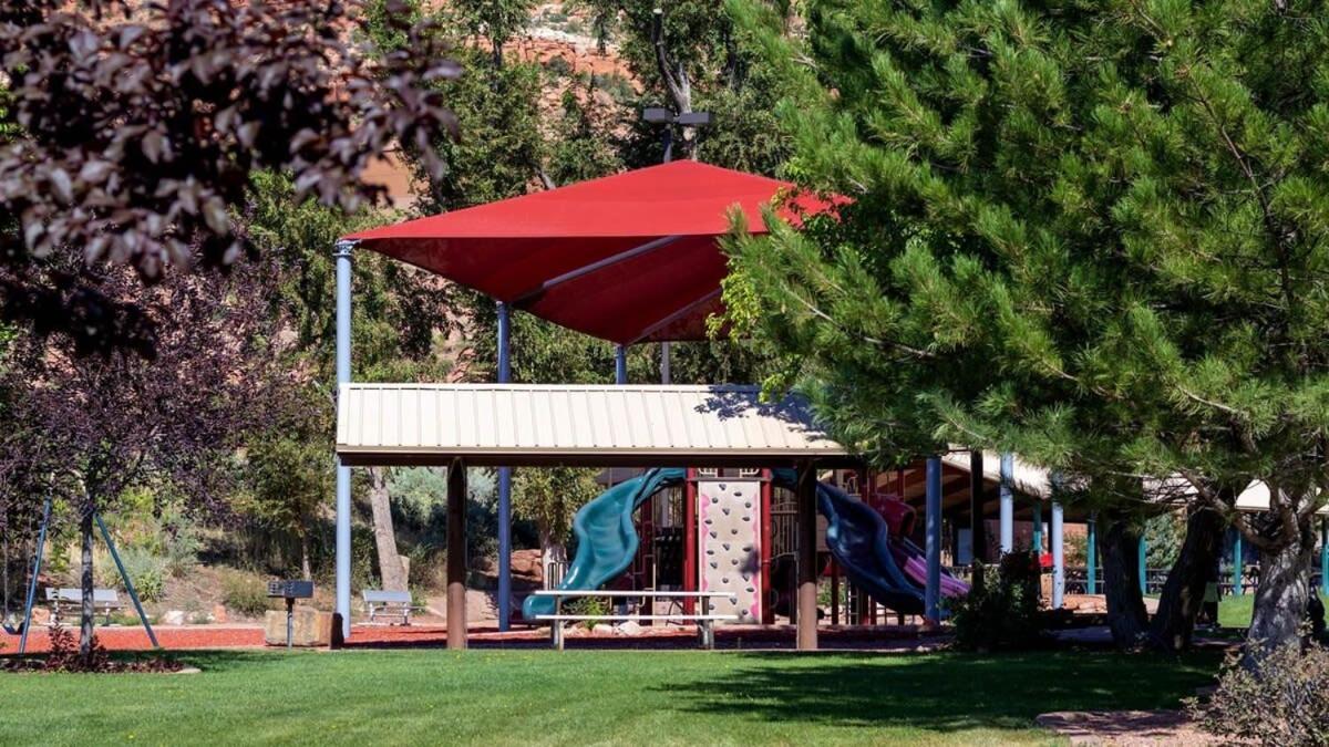 Timber & Tin D 2Bed 2Bath W Pool & Rooftop Deck Kanab Exterior photo